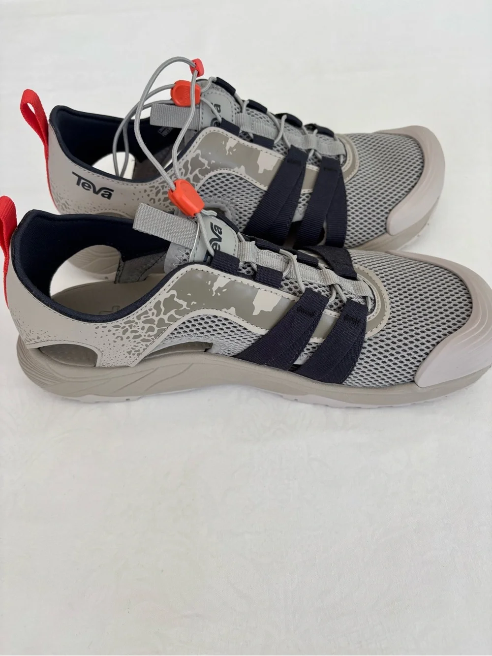 Teva nwot pristine